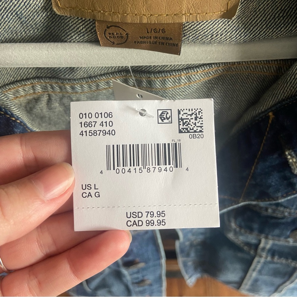 NWT American Eagle Oversized Jean Jacket - Picture 4 of 4